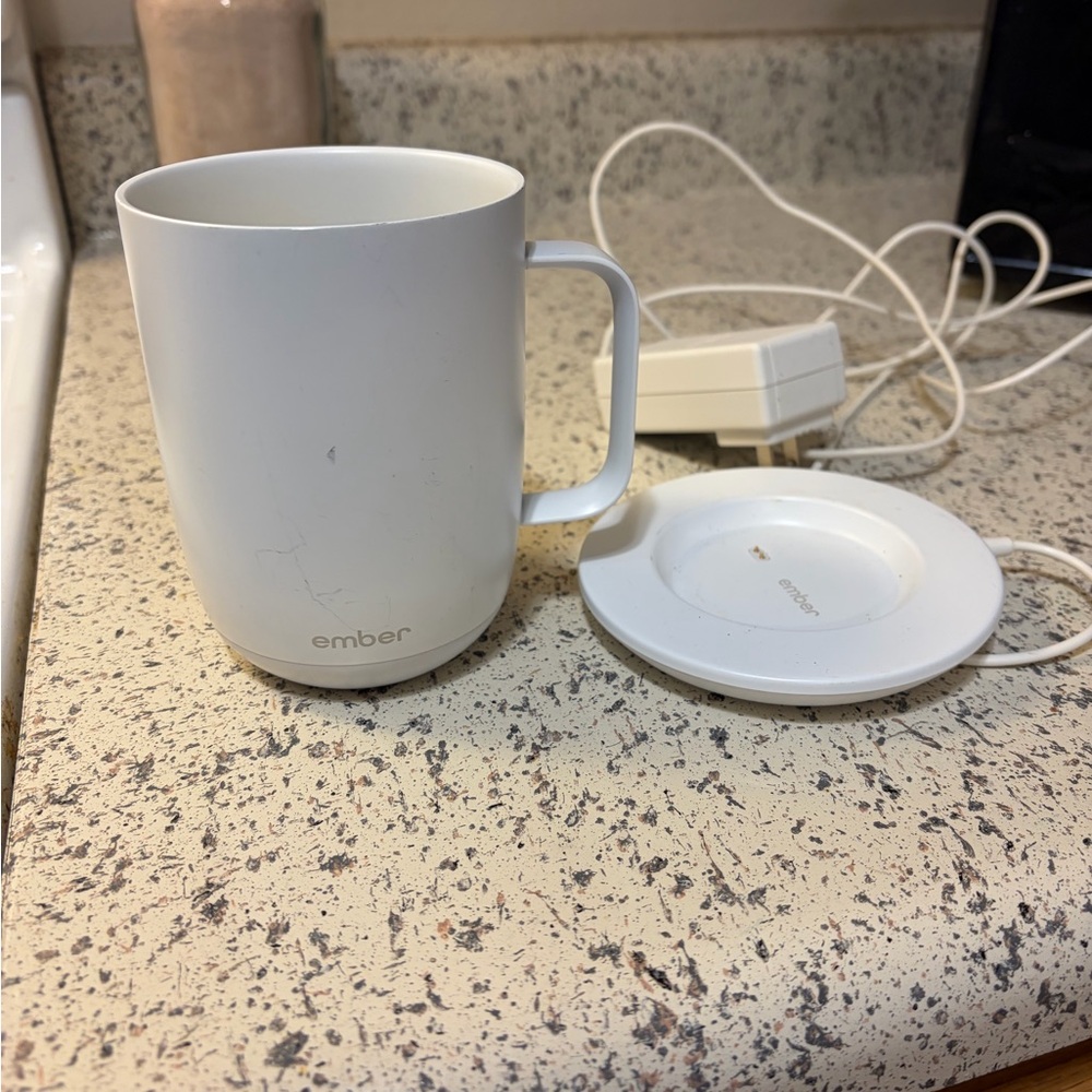Ember White Smart Mug with Charging Coaster